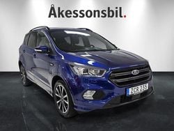 Blå Begagnad 2017 Ford Kuga ST-Line SUV | 219 000 kr