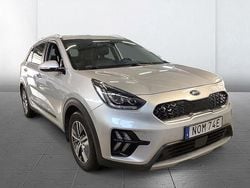 Grå Begagnad 2021 Kia Niro Advance SUV | 238 900 kr (Marknadspris)