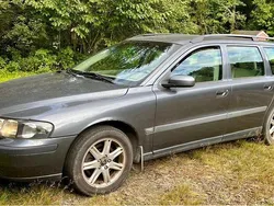 Grå Begagnad 2004 Volvo V70 Business Edition Kombi | 8 000 kr (Superpris)