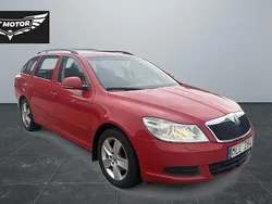 Röd Begagnad 2010 Skoda Octavia Ambiente Kombi | 49 900 kr (Bra pris)
