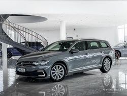 Grå Begagnad 2022 VW Passat GTE Kombi | 339 000 kr (Marknadspris)