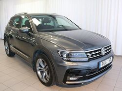 Mörkgrå Begagnad 2020 VW Tiguan Highline SUV | 308 500 kr (Marknadspris)