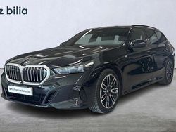 Svart Begagnad 2024 BMW 520 M Sport Kombi | 589 900 kr (Dyr)