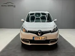 Vit Begagnad 2014 Renault Grand Scénic III Minibuss | 79 900 kr (Marknadspris)