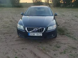 Grå Begagnad 2010 Volvo V70 Momentum Kombi | 65 500 kr (Bra pris)