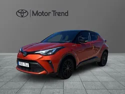 Orange Begagnad 2020 Toyota C-HR Edition SUV | 229 000 kr (Marknadspris)