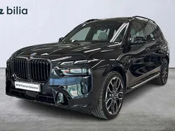 Svart Begagnad 2025 BMW X7 M Sport SUV | 1 189 900 kr (Marknadspris)