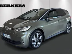 Grön Begagnad 2023 VW ID.3 Pro Performance Halvkombi | 319 900 kr (Marknadspris)
