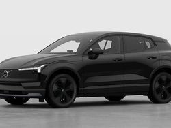 Svart Ny 2025 Volvo EX30 CC Performance SUV | 609 000 kr