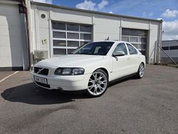 Vit Begagnad 2002 Volvo S60 Sedan | 59 000 kr