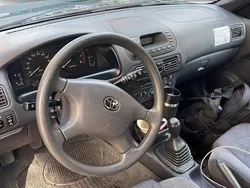 Grön Begagnad 2000 Toyota Corolla Halvkombi | 20 000 kr