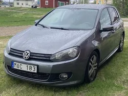Grå Begagnad 2013 VW Golf VII Halvkombi | 54 000 kr (Marknadspris)