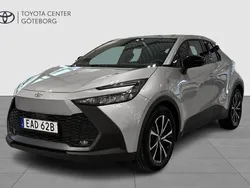 Silver Begagnad 2024 Toyota C-HR Style SUV | 349 900 kr (Marknadspris)