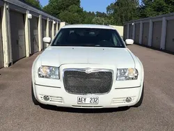 Vit Begagnad 2006 Chrysler 300C Executive Sedan | 75 000 kr