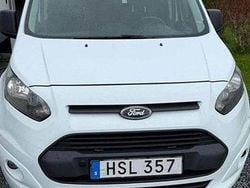 Vit Begagnad 2015 Ford Tourneo Connect Minibuss | 95 000 kr (Marknadspris)