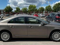 Grå Begagnad 2007 Volvo S80 Momentum Sedan | 49 000 kr (Marknadspris)