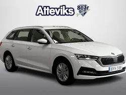 Vit Begagnad 2023 Skoda Octavia G-TEC Ambition Kombi | 299 000 kr (Superpris)