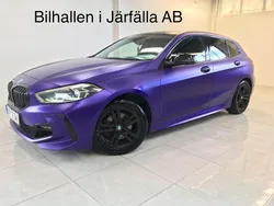 Lila Begagnad 2020 BMW 118 M Sport Halvkombi | 249 900 kr (Lite dyr)