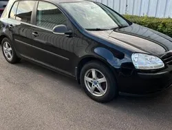 Svart Begagnad 2007 VW Golf V Trendline Halvkombi | 45 000 kr (Marknadspris)