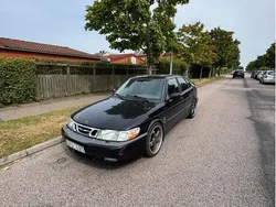 Svart Begagnad 2001 Saab 9-3 Aero Halvkombi | 25 000 kr (Dyr)