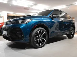 Mörkblå Ny 2024 VW Tiguan R-line Edition SUV | 572 500 kr (Dyr)