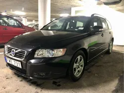 Svart Begagnad 2011 Volvo V50 Momentum Kombi | 44 900 kr (Bra pris)