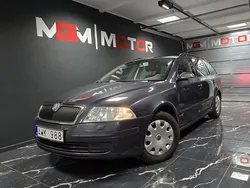 Mörkgrå Begagnad 2006 Skoda Octavia Kombi | 39 900 kr (Lite dyr)
