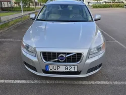 Grå Begagnad 2012 Volvo V70 Summum Kombi | 93 000 kr (Marknadspris)