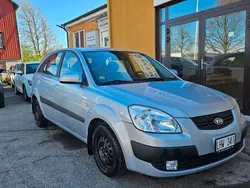 Silver Begagnad 2008 Kia Rio 3 Halvkombi | 24 900 kr (Marknadspris)