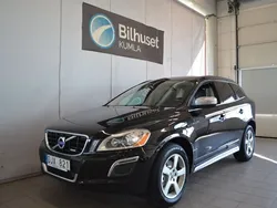 Svart Begagnad 2010 Volvo XC60 R-Design Momentum SUV | 89 000 kr (Marknadspris)