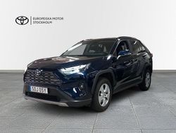Mörkblå Begagnad 2024 Toyota RAV4 Hybrid Executive SUV | 449 900 kr (Bra pris)