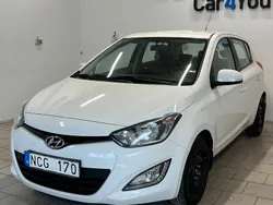 Vit Begagnad 2012 Hyundai i20 Premium Halvkombi | 42 500 kr (Marknadspris)