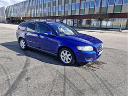 Blå Begagnad 2010 Volvo V50 Kinetic Kombi | 31 000 kr (Marknadspris)
