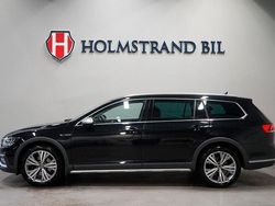 Svart Begagnad 2023 VW Passat Alltrack Kombi | 309 900 kr (Bra pris)