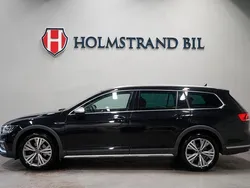 Svart Begagnad 2023 VW Passat Alltrack Kombi | 309 900 kr (Bra pris)
