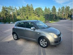 Silver Begagnad 2007 Suzuki Swift Halvkombi | 24 900 kr (Marknadspris)