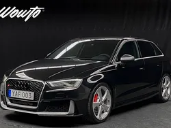 Svart Begagnad 2015 Audi RS3 Design Halvkombi | 339 800 kr (Lite dyr)