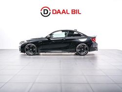 Svart Begagnad 2017 BMW M2 Shadowline Sportkupé | 439 700 kr (Marknadspris)