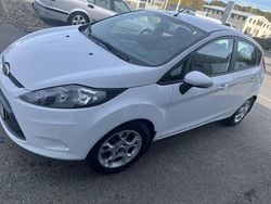 Vit Begagnad 2012 Ford Fiesta Trend Halvkombi | 42 000 kr