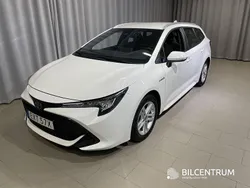 Vit Begagnad 2021 Toyota Corolla Active Kombi | 214 900 kr (Marknadspris)