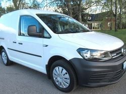 Vit Begagnad 2017 VW Caddy Minibuss | 118 750 kr (Marknadspris)