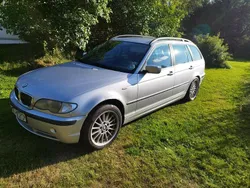 Silver Begagnad 2003 BMW 330 Kombi | 37 000 kr