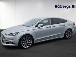 Grå (moondust silver metallic) Begagnad 2017 Ford Mondeo Business Edition Halvkombi | 174 800 kr (Marknadspris)