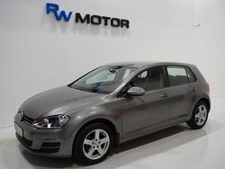 Grå Begagnad 2015 VW Golf VII Halvkombi | 84 900 kr (Marknadspris)