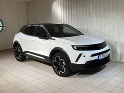 Vit Begagnad 2023 Opel Mokka Ultimate SUV | 249 900 kr (Marknadspris)