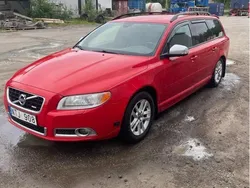 Röd Begagnad 2011 Volvo V70 R-Design Kombi | 55 000 kr (Superpris)