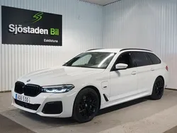 Vit Begagnad 2022 BMW 530e M Sport Kombi | 464 900 kr (Lite dyr)