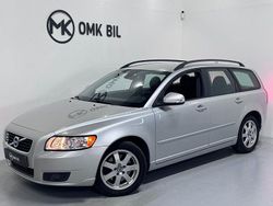 Ljusgrå Begagnad 2011 Volvo V50 Momentum Kombi | 64 900 kr (Marknadspris)