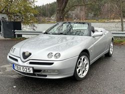Silver Begagnad 1999 Alfa Romeo Spider Lusso Cab | 69 500 kr