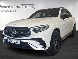 Vit Begagnad 2024 Mercedes GLC300e AMG SUV | 709 000 kr (Marknadspris)